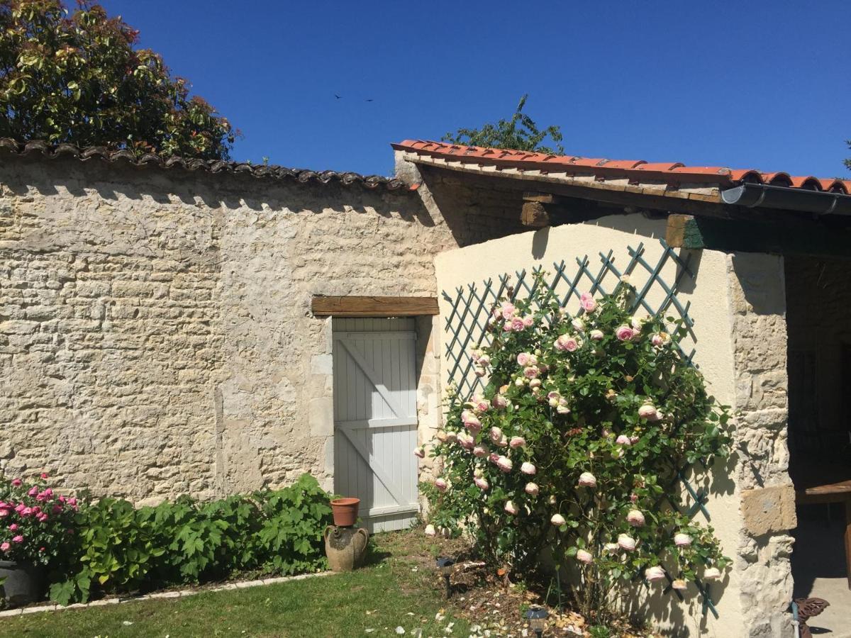 Bed and Breakfast La Madeleine La Jarrie Esterno foto